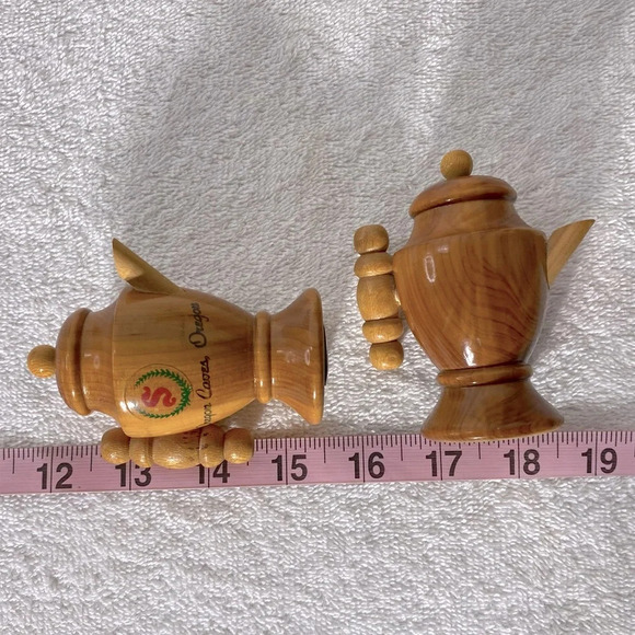 Vintage Wooden Teapot Oregon Caves Salt & Pepper Shakers - Picture 8 of 8